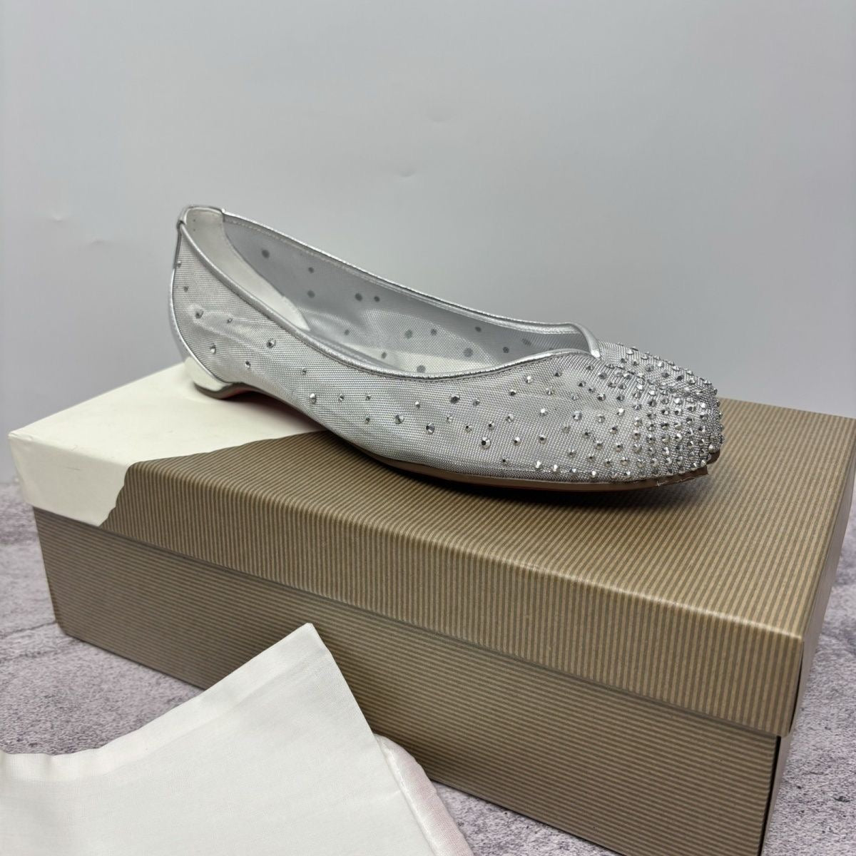 Modern Muse Split-Toe Flats
