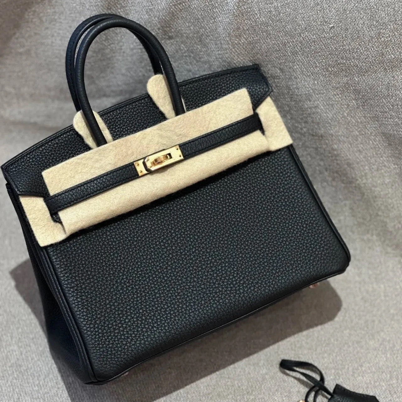 Elegant Structured Top-Handle Tote – 25cm & 30cm