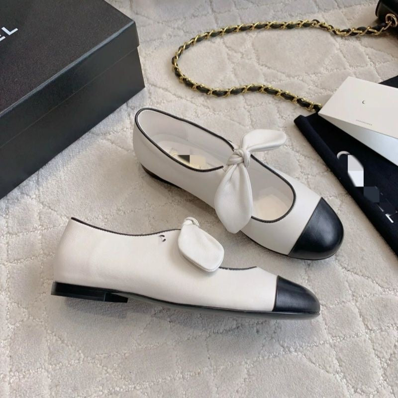 Classic Contrast-Toe Strap Shoes