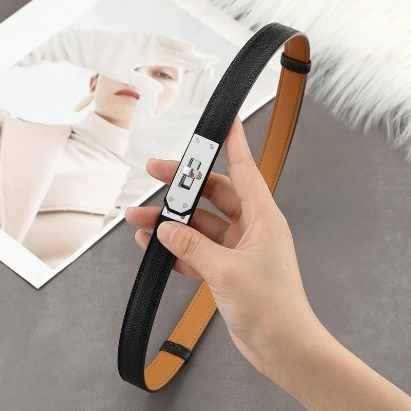 Signature Buckle Leather Belt